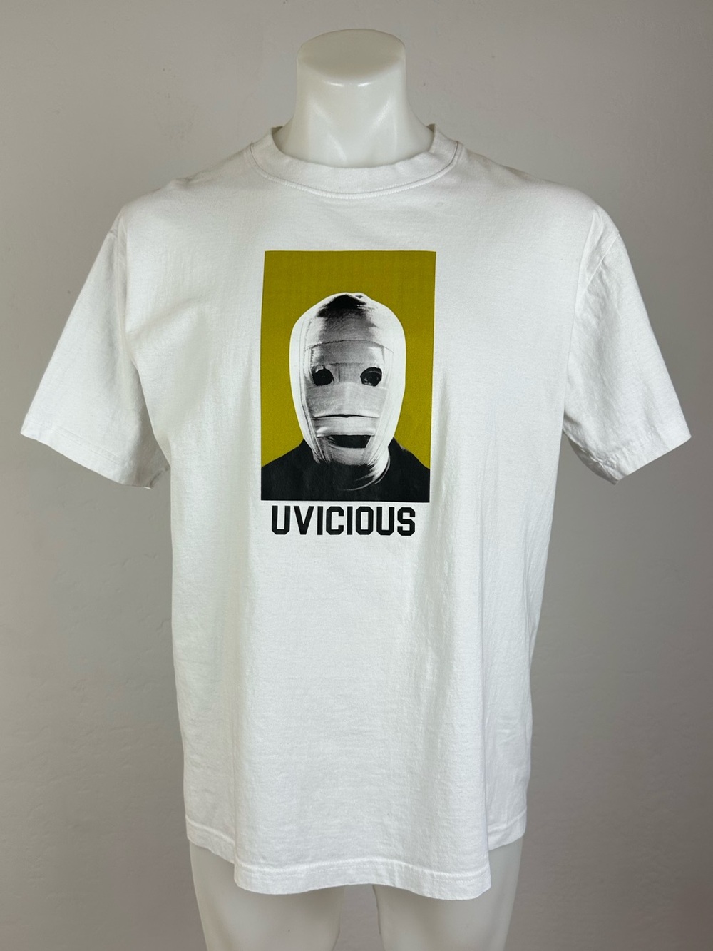 Uvicious Men’s Graphic Streetwear Tee
